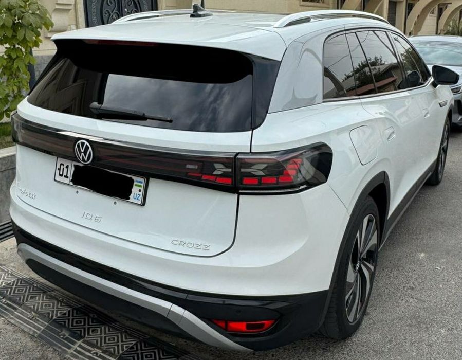 Volkswagen ID6 Croz 510 EV PURE+