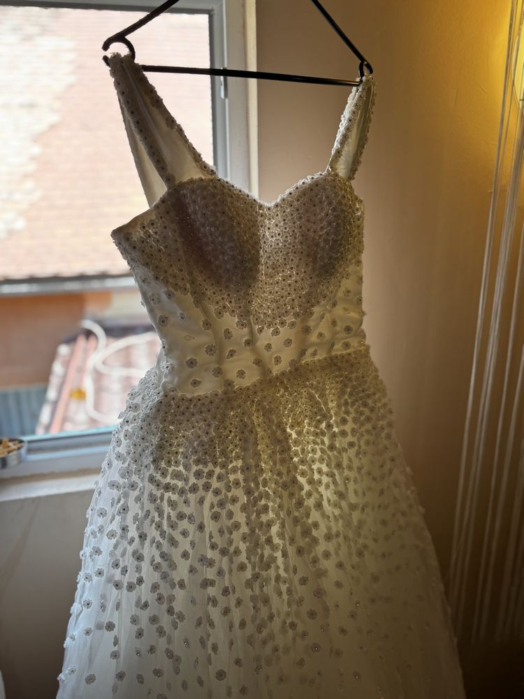 Vand Rochie de mireasa