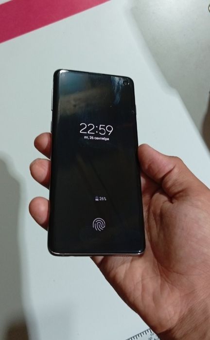 Samsung s10  8/128gb