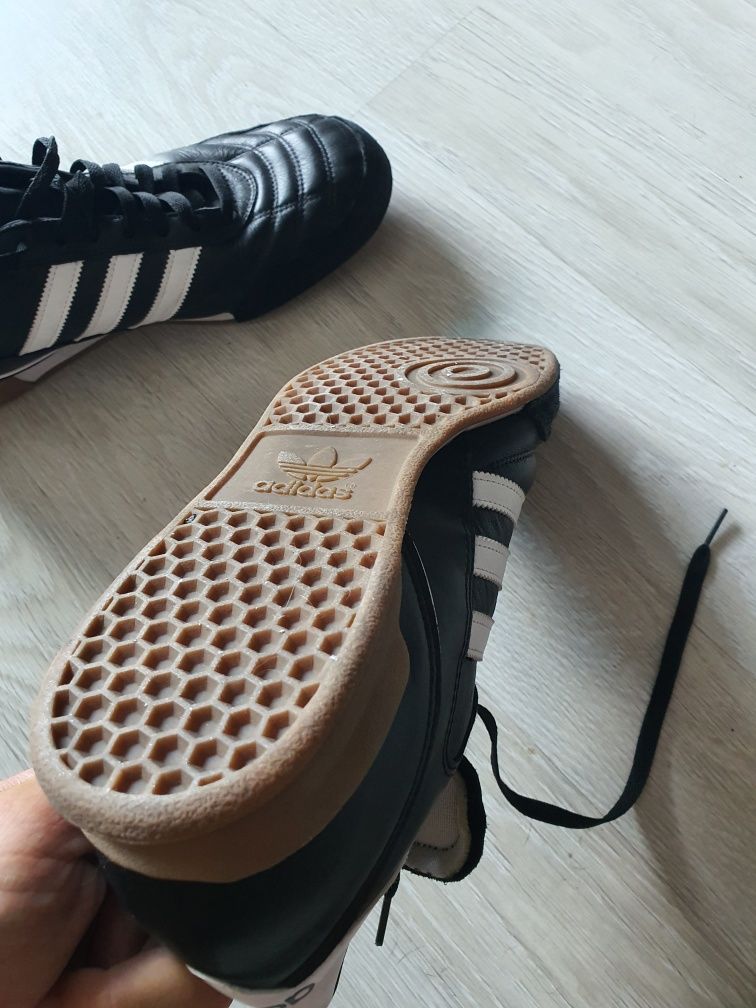 Футболни обувки "Adidas Kaiser 5"