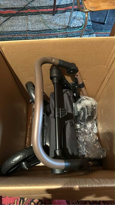 Бебешка Количка нова  Kinderkraft moov 2 3в1