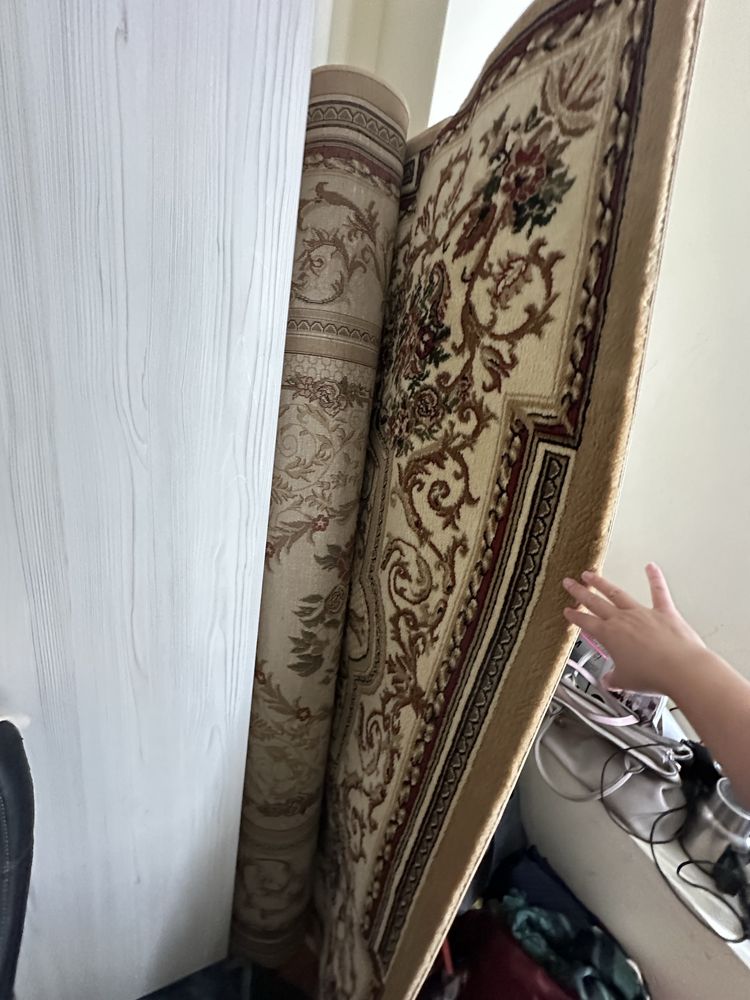 Палас бу в отличном состоянии