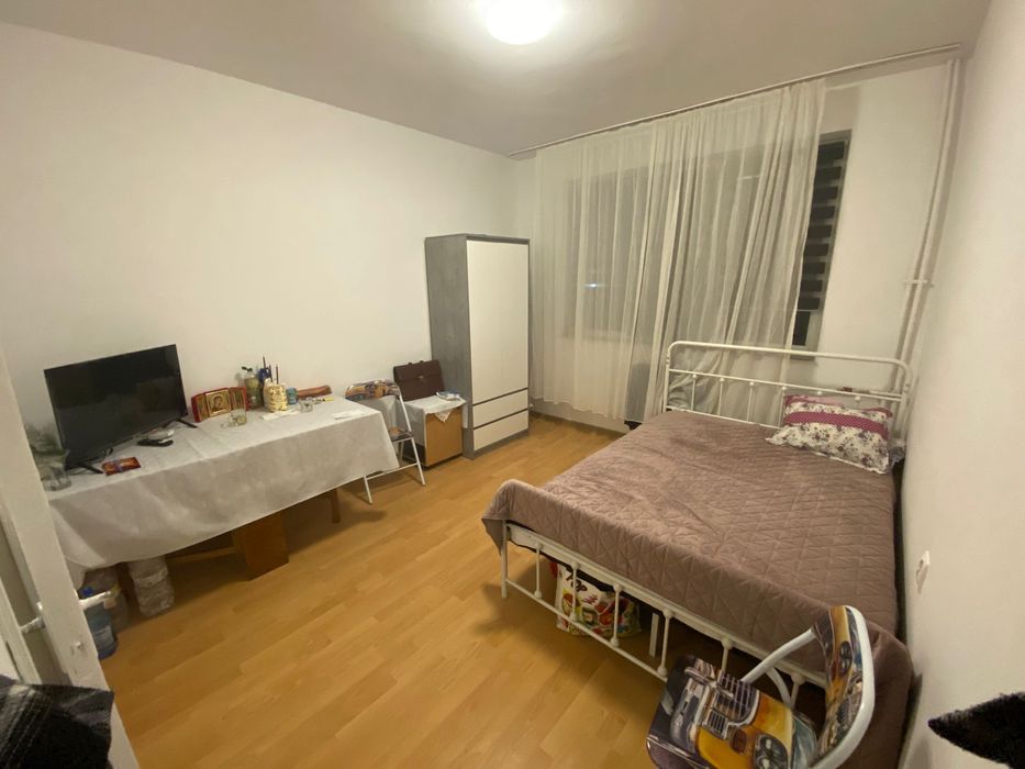 garsoniera de inchiriat