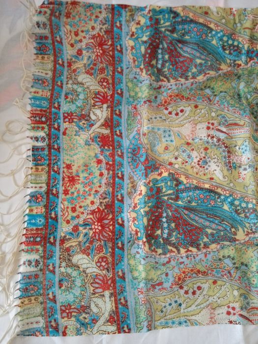 Палантин из шерсти