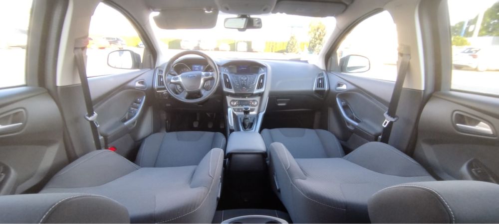 Ford Focus Titanium / 1.6 Benzina Clasic / Impecabil