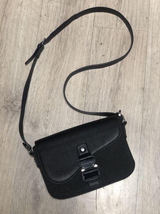 Продам барсетку диор