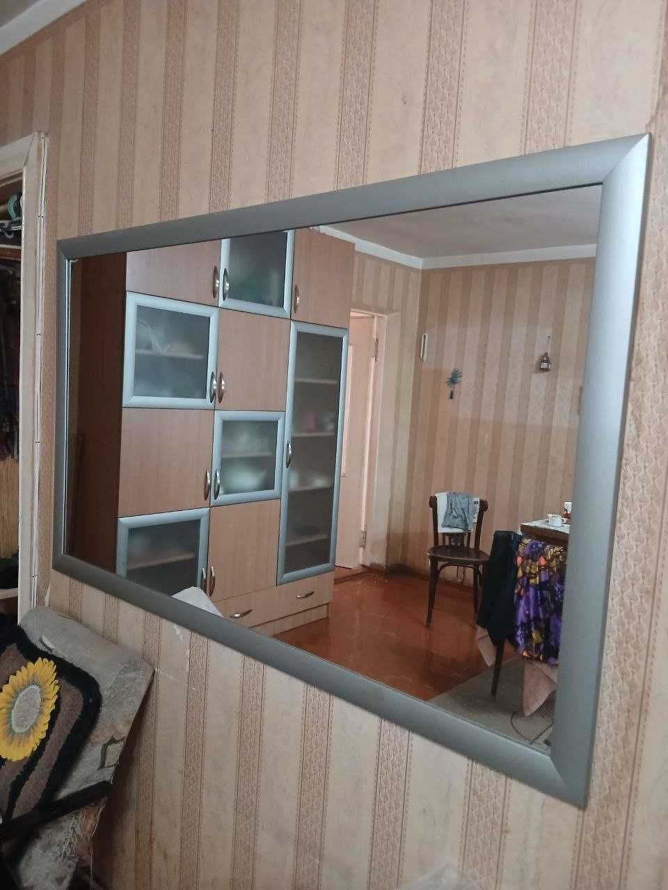 Шкаф, тумбы зеркало