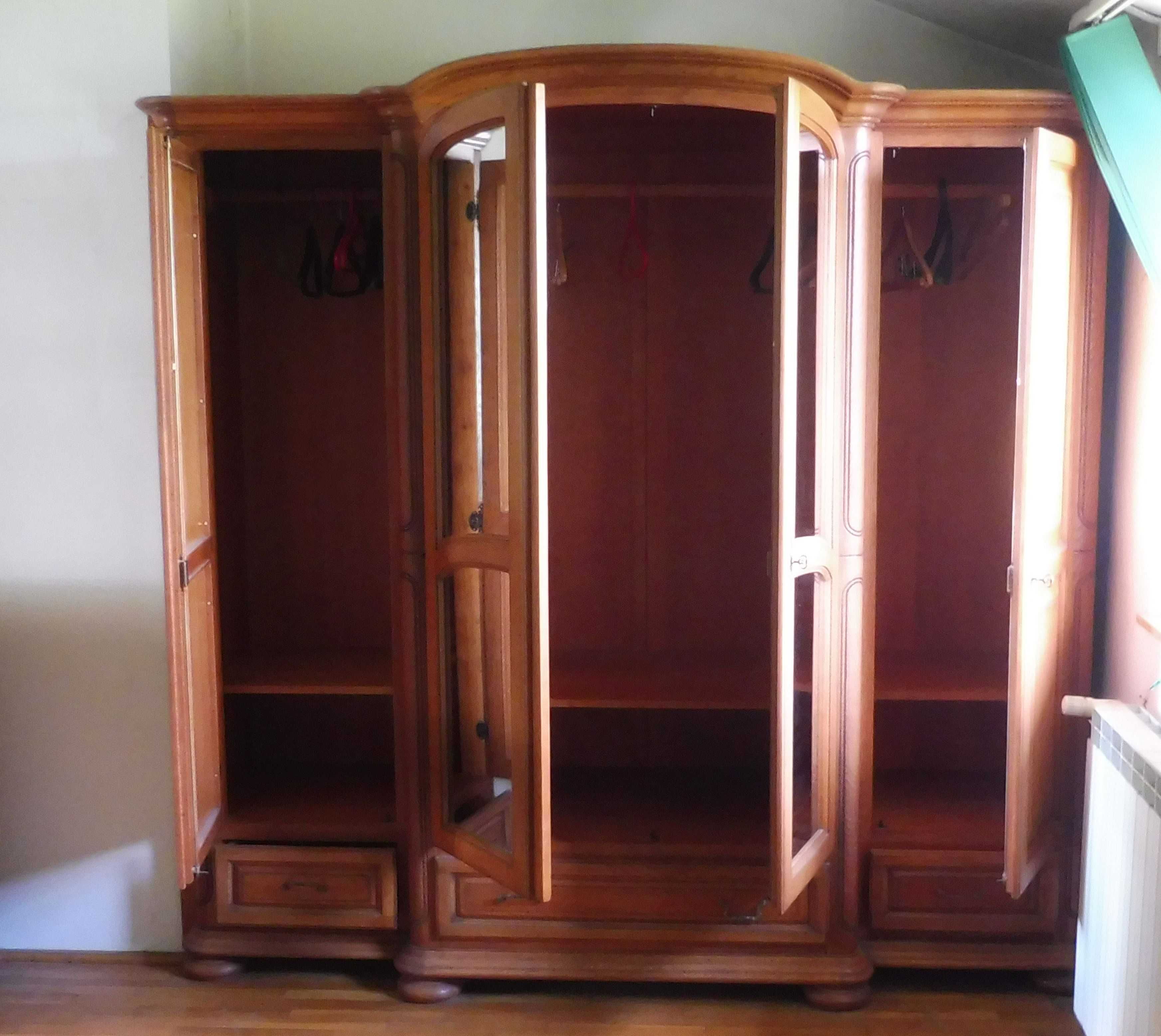 Set dormitor din lemn masiv (Mobex) - dulap, pat, noptiere, comoda