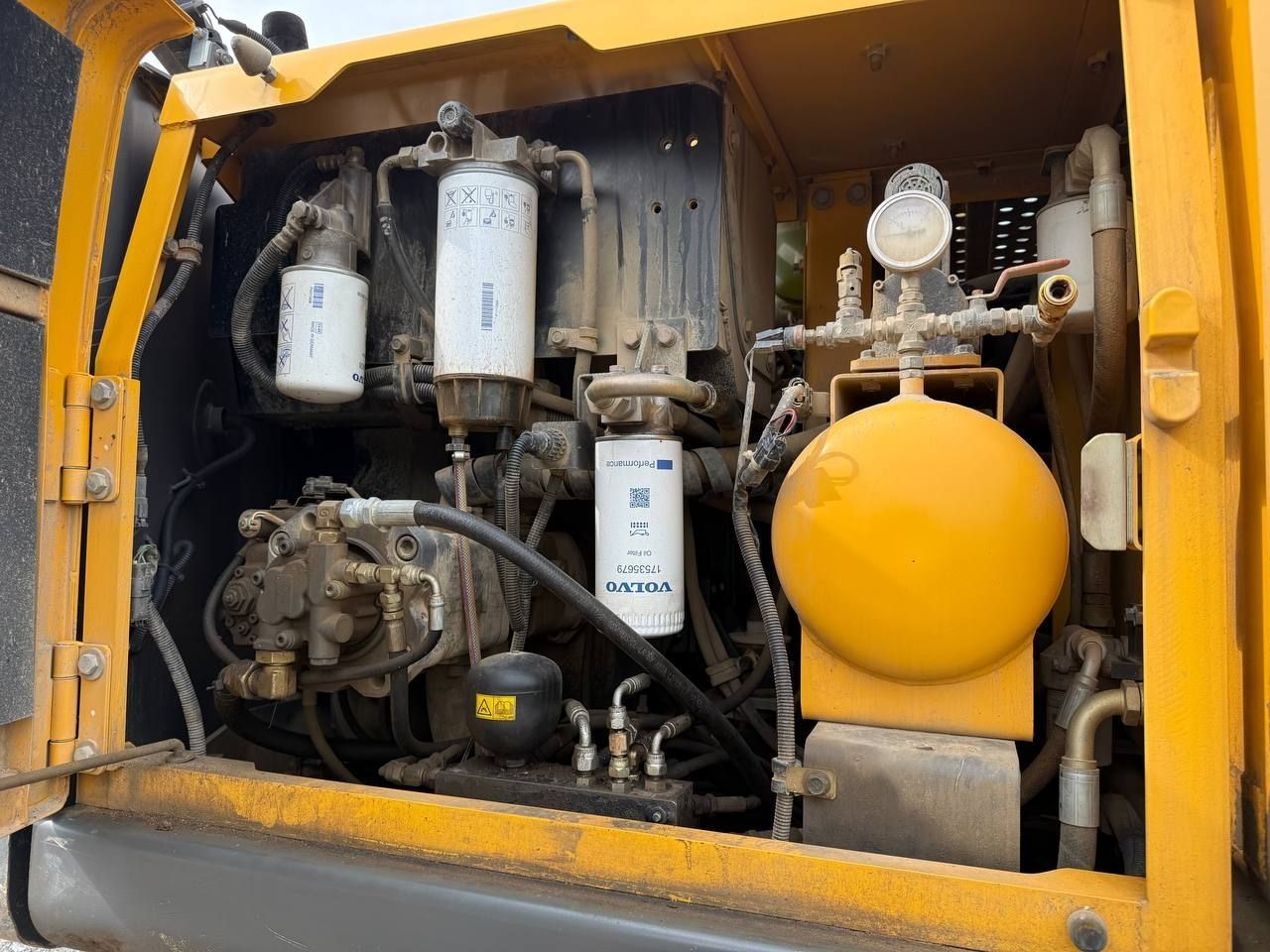 Volvo ew145b 2014