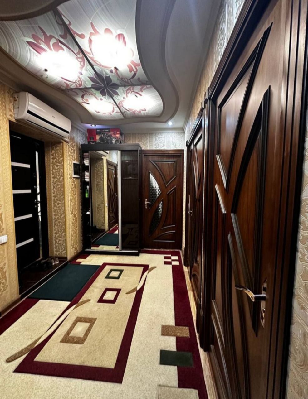 #77СЕРИЯ, Балкон 3×6,Разделка,83м²,Чиланзар 20 Кв, 3в4\1\4, Продаётся