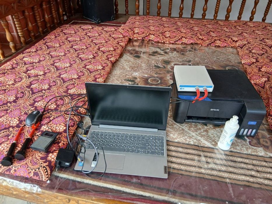 Bosh tushuradigan.grejani aniqlaydigan aparat