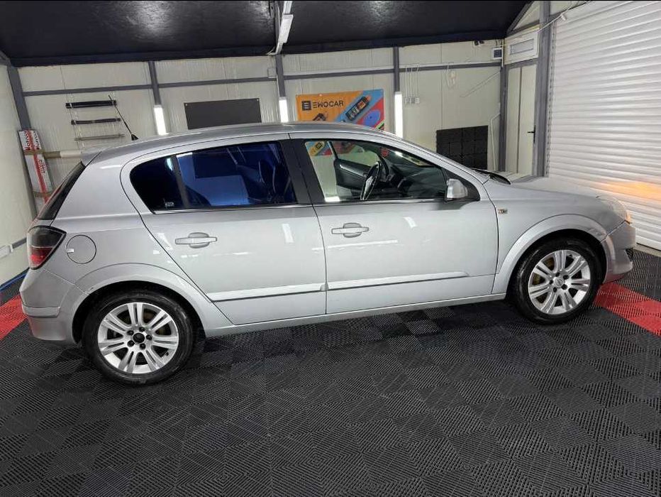 Opel Astra H 1.7 CDTI 125 CP Cutie 6+1 trepte DPF activ Revizii recent