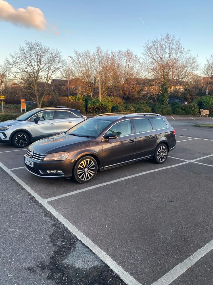 Dezmembrez Volkswagen Passat B7 2.0 TDI 2011 CFFB