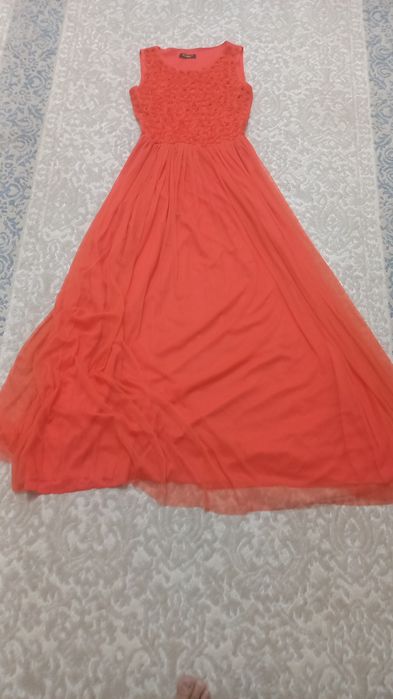 Продаётся женская платье