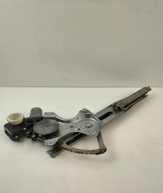 Macara electrica geam  stanga fata cu motoras 8570102010 Toyota Avens