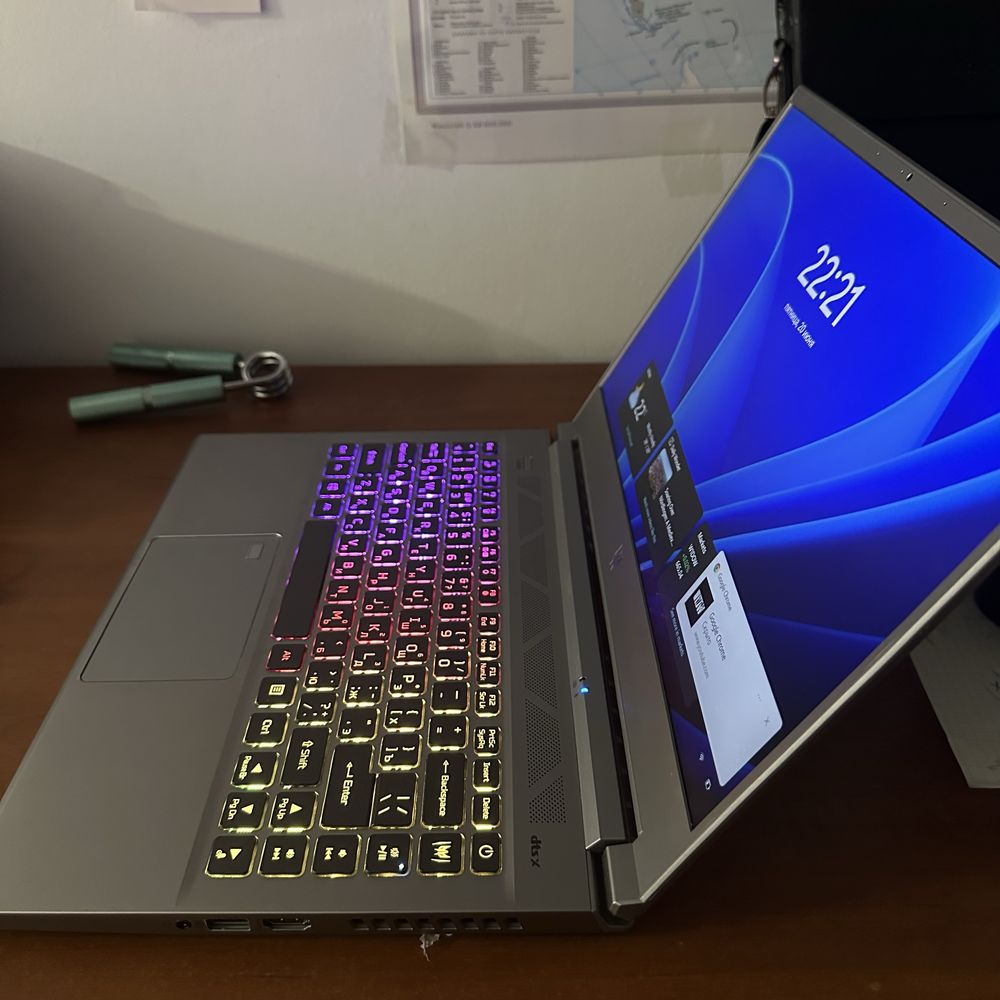 Predator triton 300se