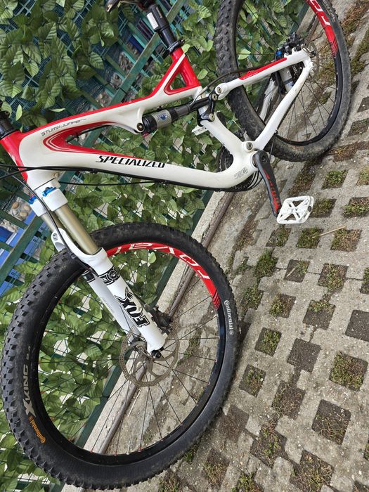 Bicicleta Specialized carbon, 26".