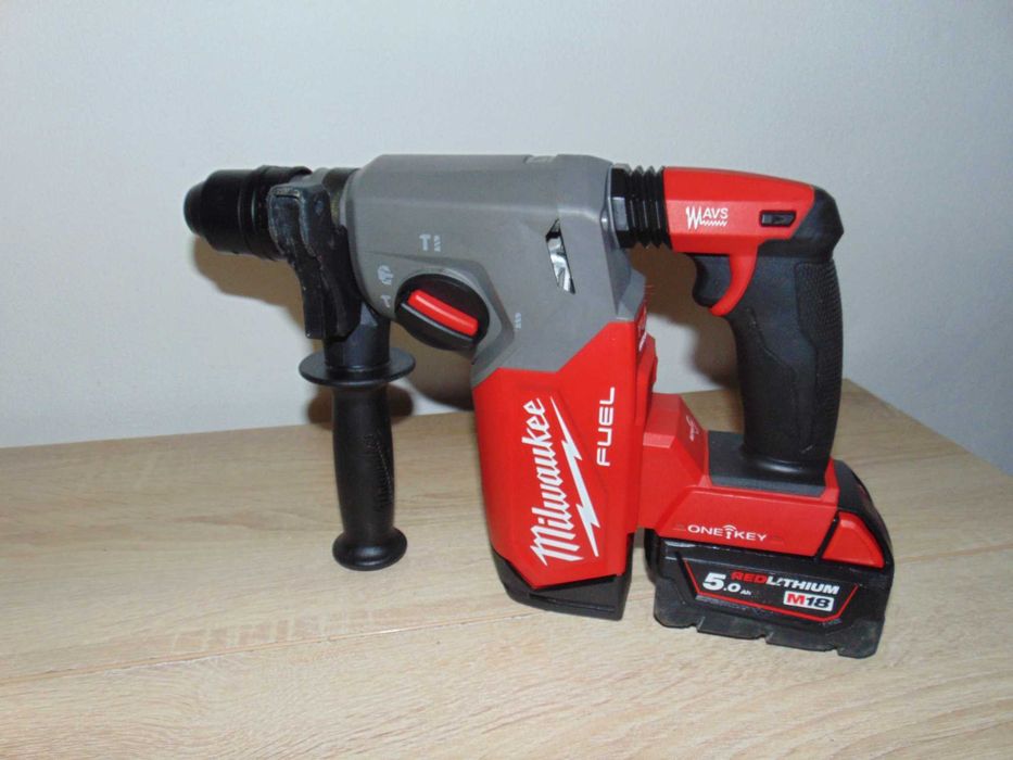 Milwaukee M18 ONEFHX roto fuel brushless 2021