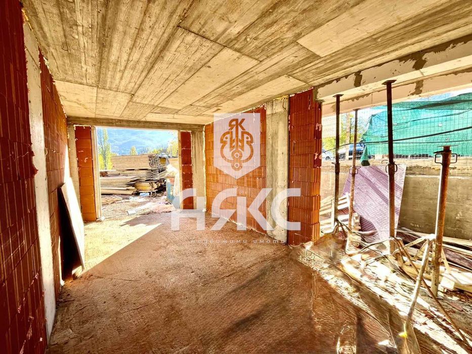 Тристаен апартамент в кв. Горна Баня