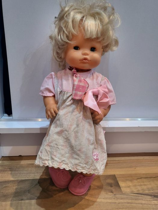 Vand papusa de colectie