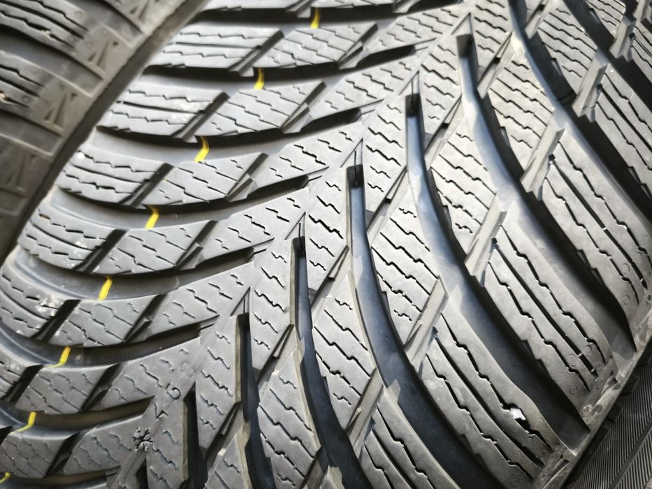 235/60/18" 4бр Nolian snowproof suv 2,dot1623,7-8mm