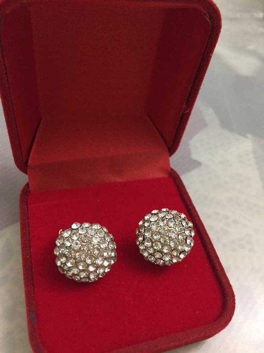 Серьги со стразами