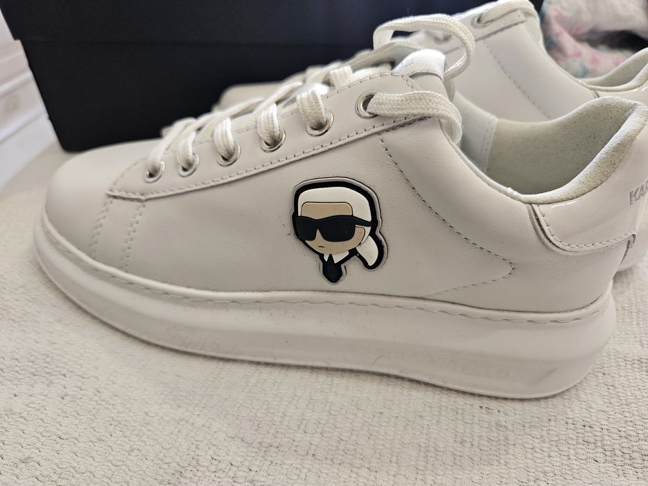 Продам кроссовки Карл Лагерфельд