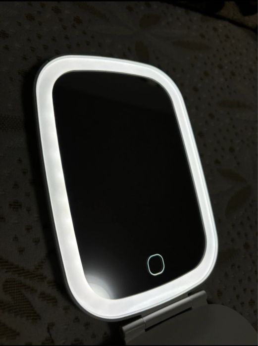 2 oglinzi cosmetice cu LED portabile Cien Beauty