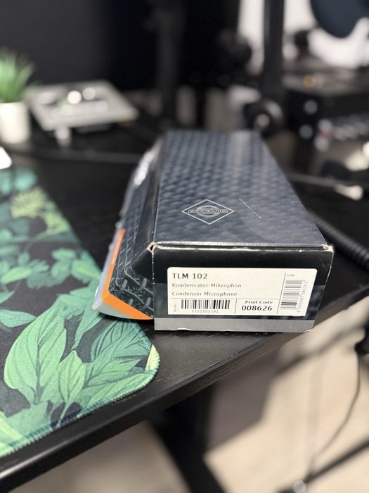Microfon Neumann TLM 102
