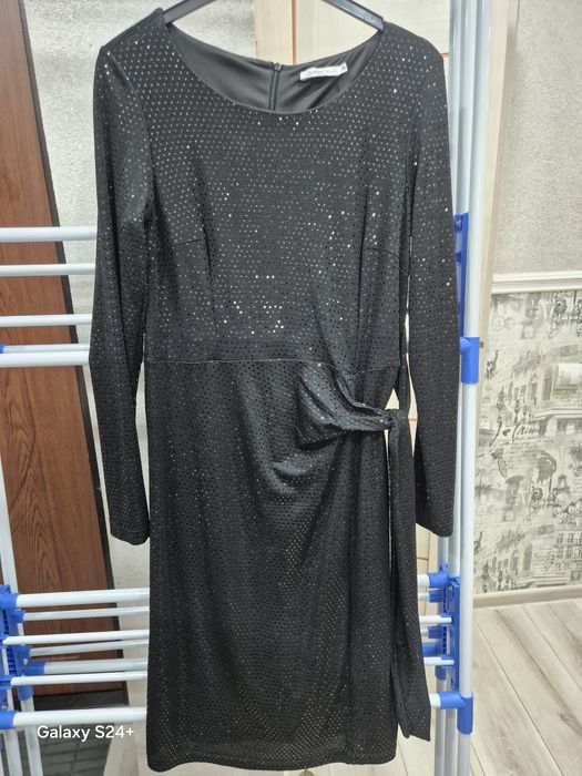 Платье нарядное 46-48