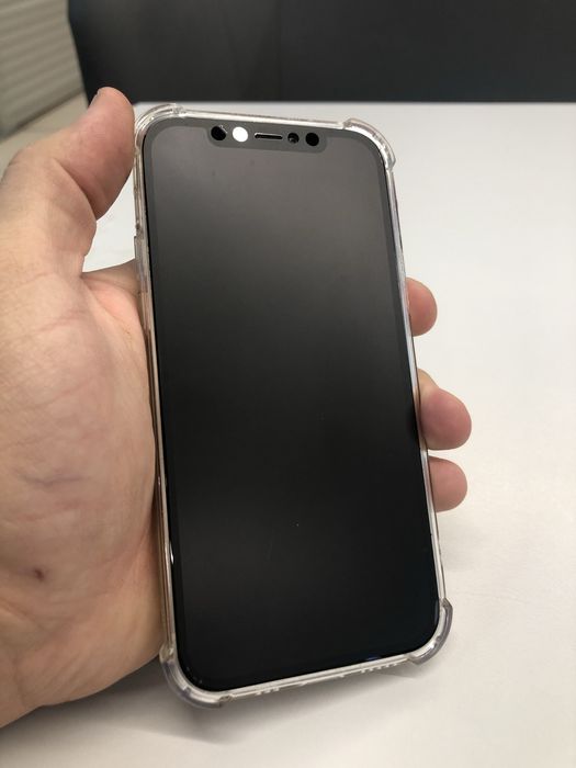 Продам Iphone 12