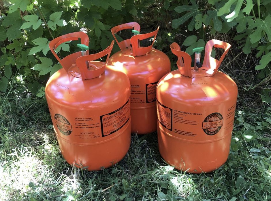 Бутилки за фрион и газ. Нови!