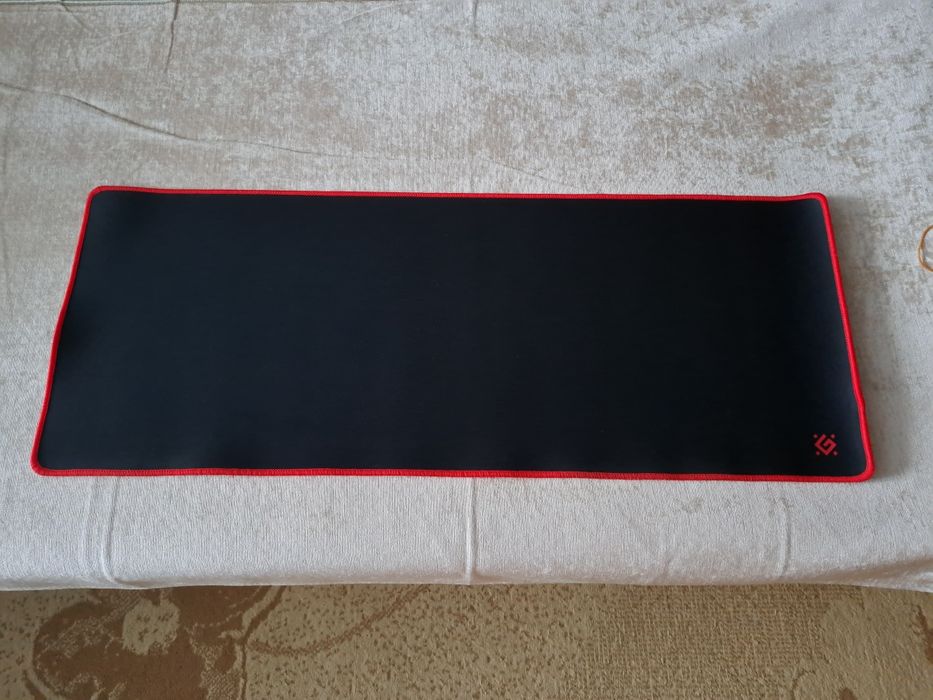 Коврик большой для клавиатуры и мыши