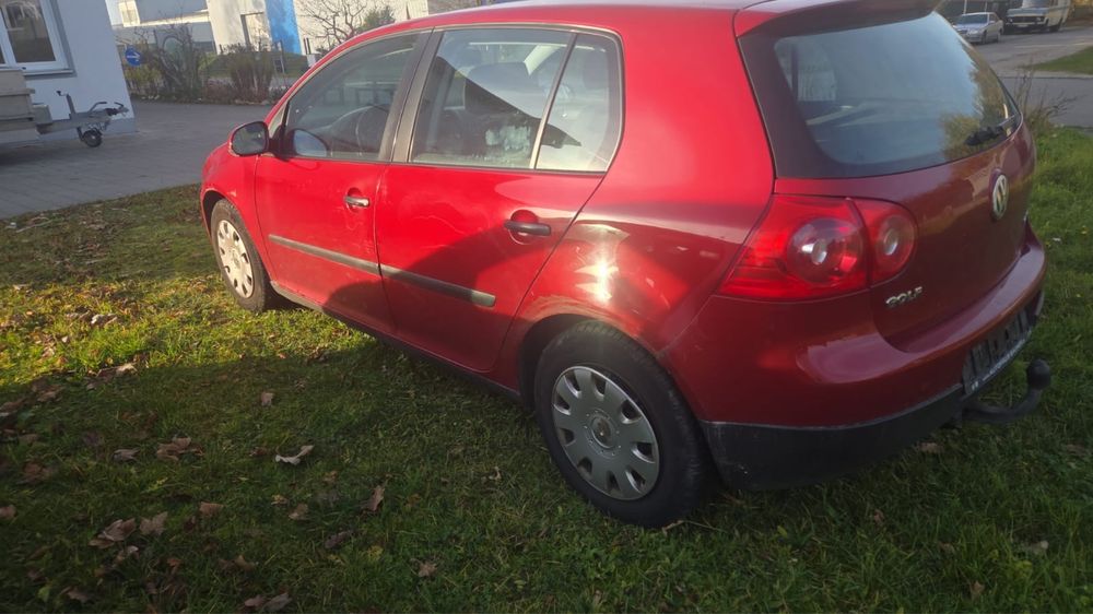 Golf 5 automat 1,6 benzina