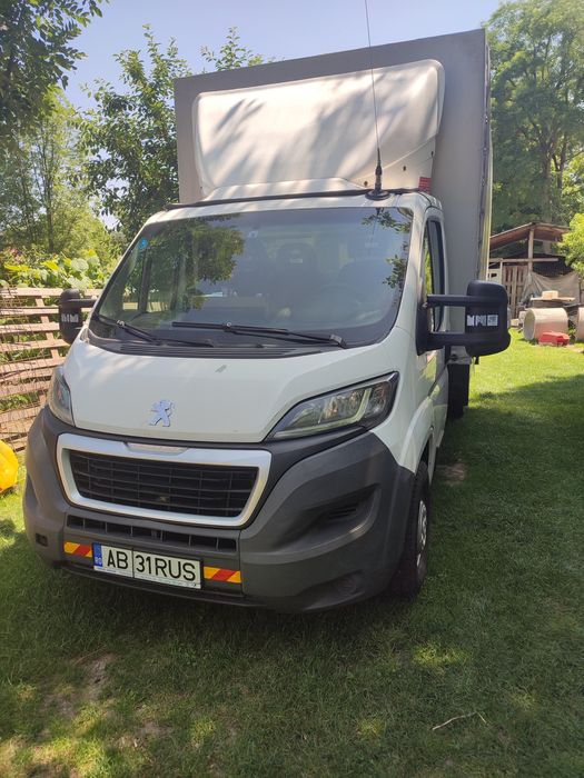 De vânzare Peugeot boxer 2,2 anul 2015