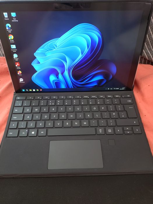 Microsoft Surface Pro 7 , i5-1035G4 CPU-8GB RAM-(128GB)SSD, ПУКНАТ