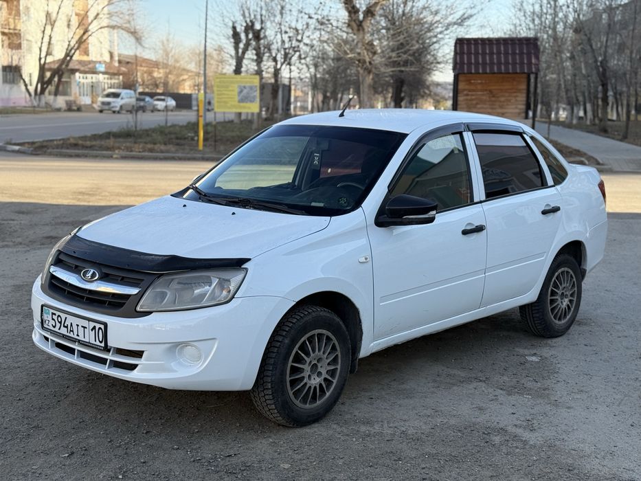 Лада Гранта Lada Granta 2014 год