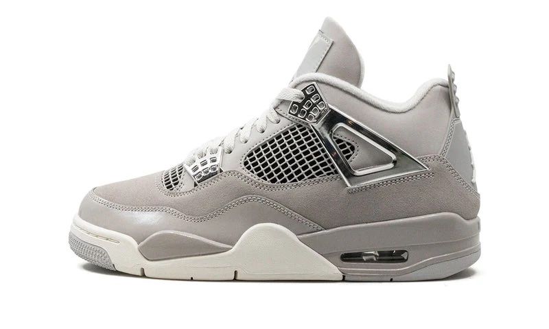 Air Jordan 4 Retor Frozen Moments