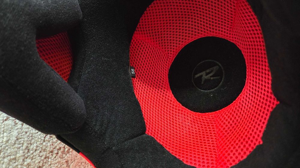 Детско скиорско яке с панталон и каска Rossignonl