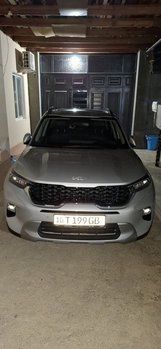 Продам киа сонет 2024 года пробег 11000