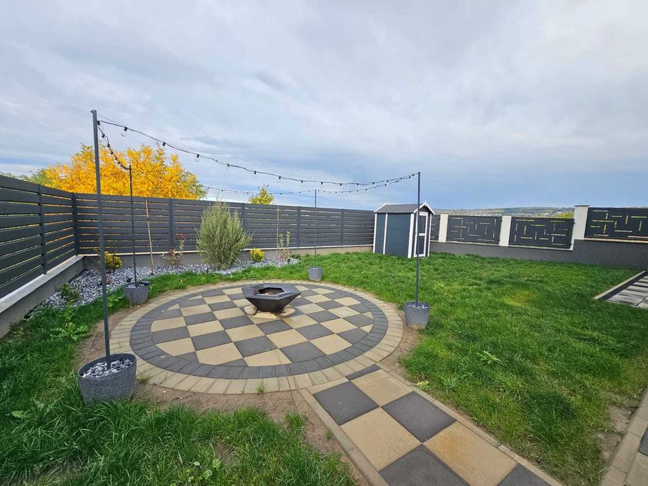 Vila de lux in complex privat Bucium-Visan,4 camere,3 bai, living 25mp