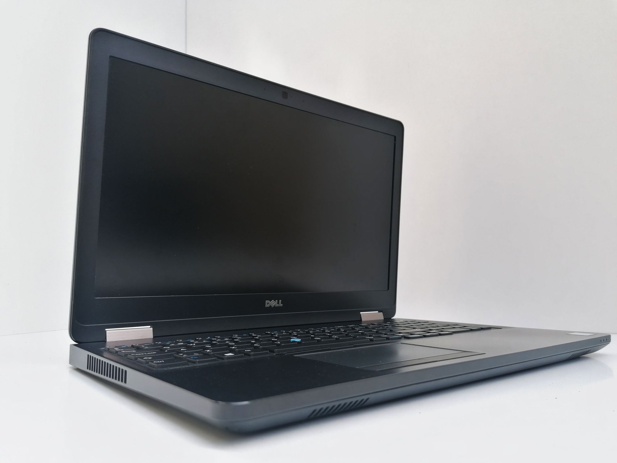 Dell Latitude E5570 Procesor i5 6200U 8 GB RAM 128 GB SSD M.2