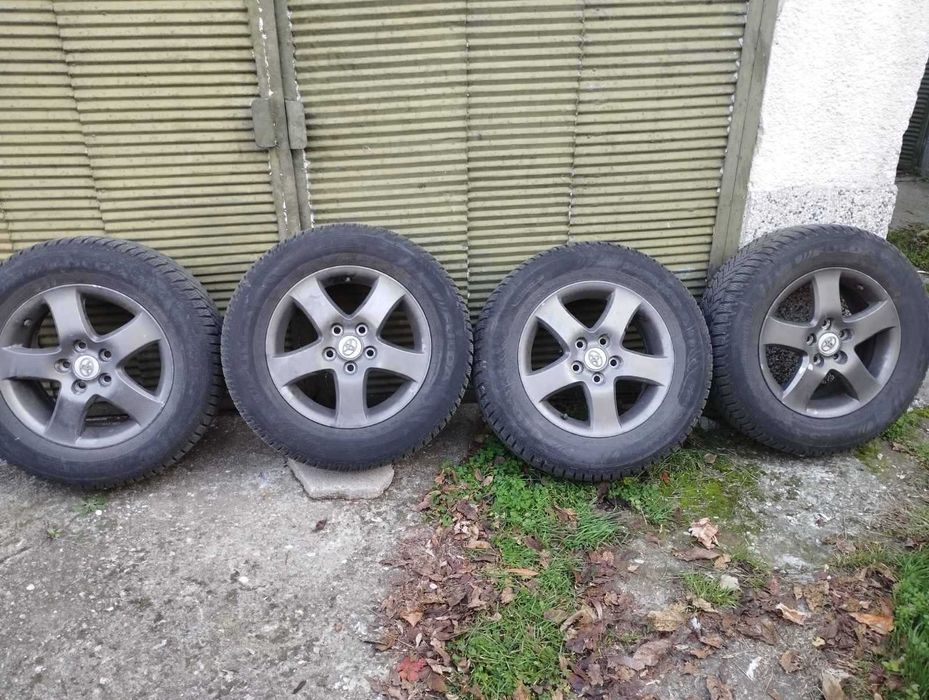 Продавам Тoyota Rav 4