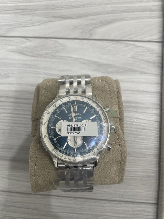 Продам часы наручные