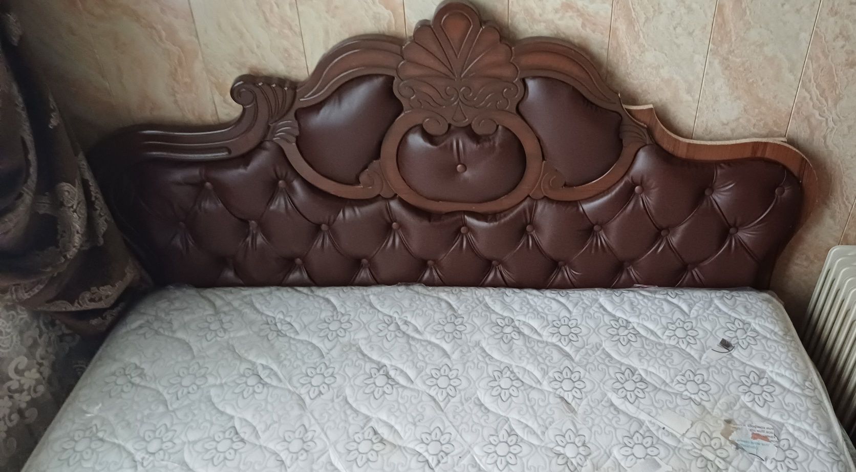Продам спальню гарнитуру