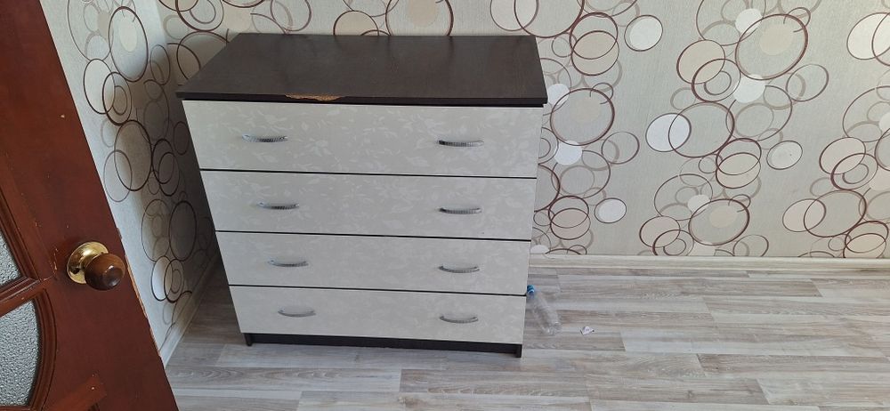 Камод сатылады 5000 тенге беретін жері