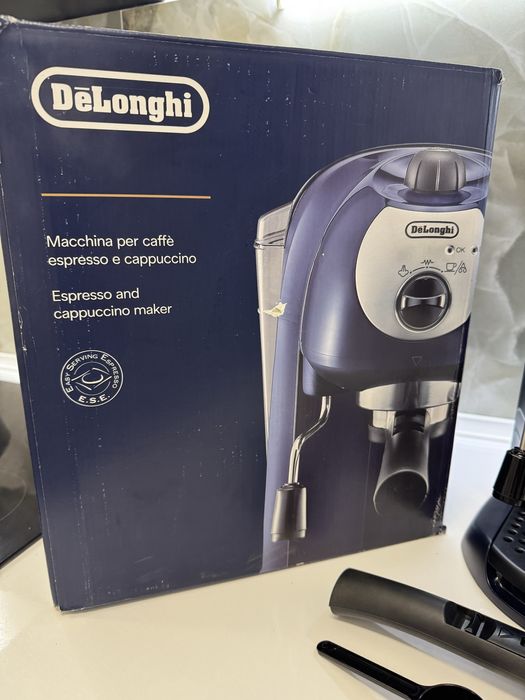 Espressor manual Delonghi spumare Nou