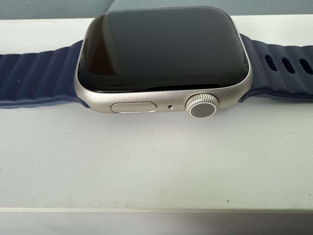 Apple watch 9 series 45mm Starlight