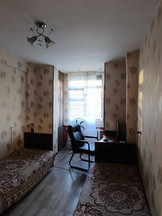 Продам свою квартиру 3-4 8/8,улица Бабура,недорого