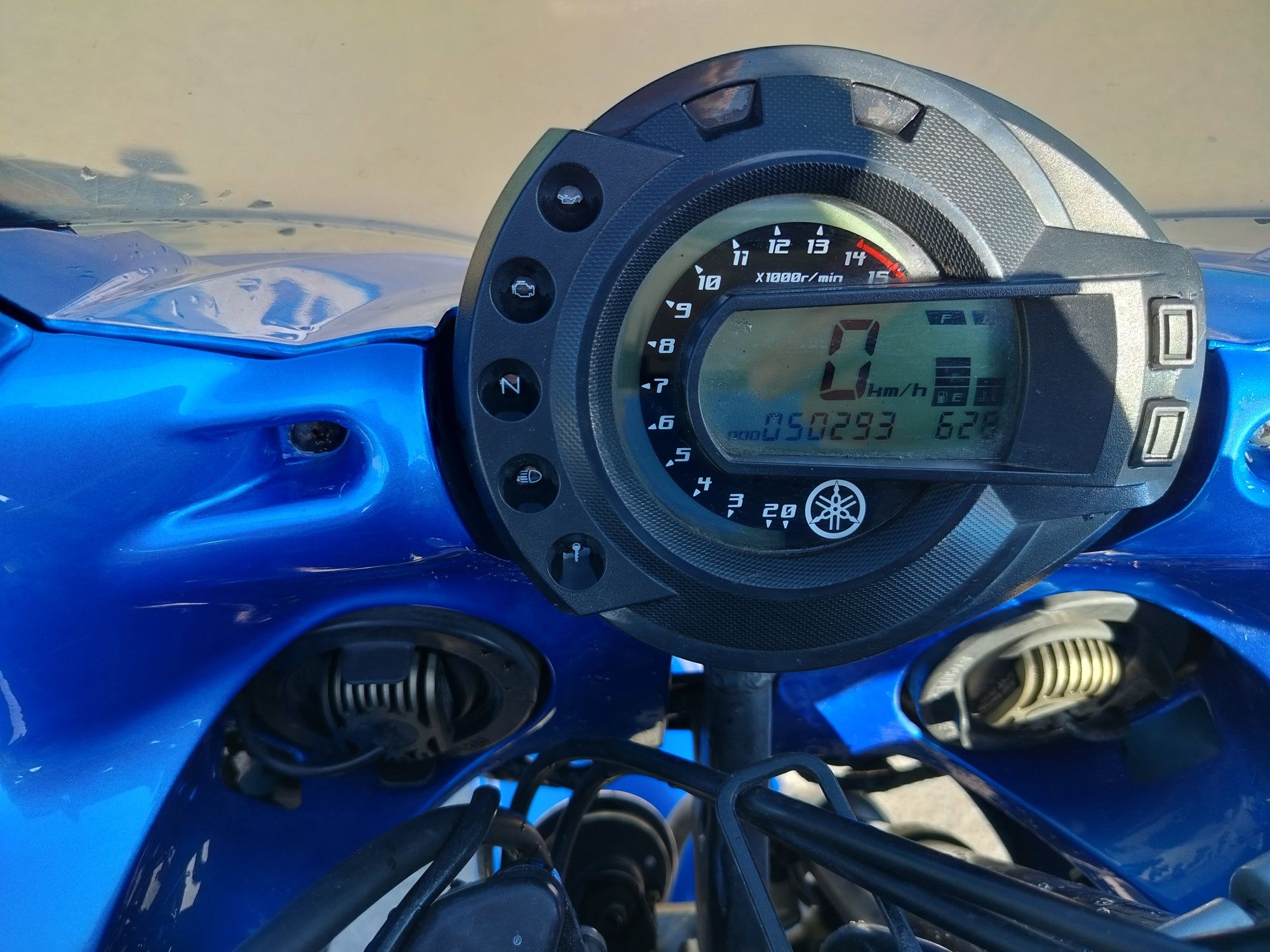 Продавам Yamaha Fazer 600